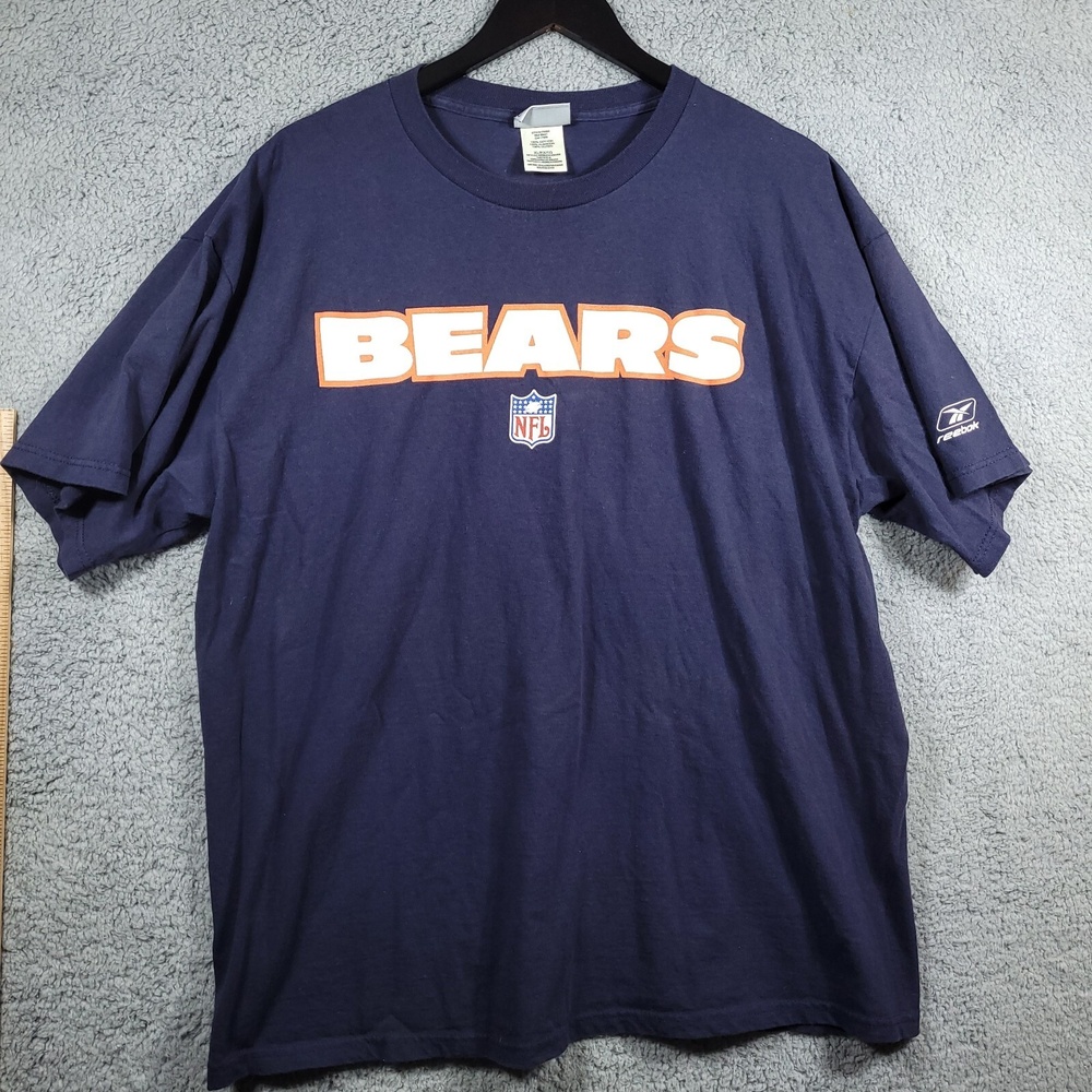 NFL Chicago Bears Football T-Shirt Size Large Graphic Short Sleeve Navy